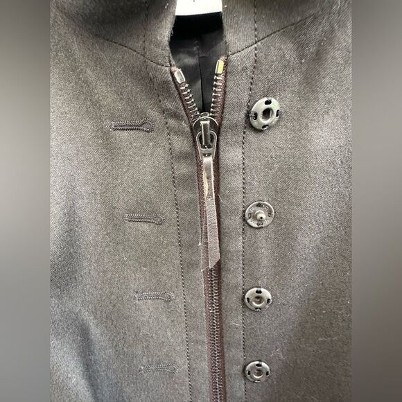 Akris Punto 100% Wool Black Blazer Snap Front Detail High neck Size 8 - Picture 12 of 14